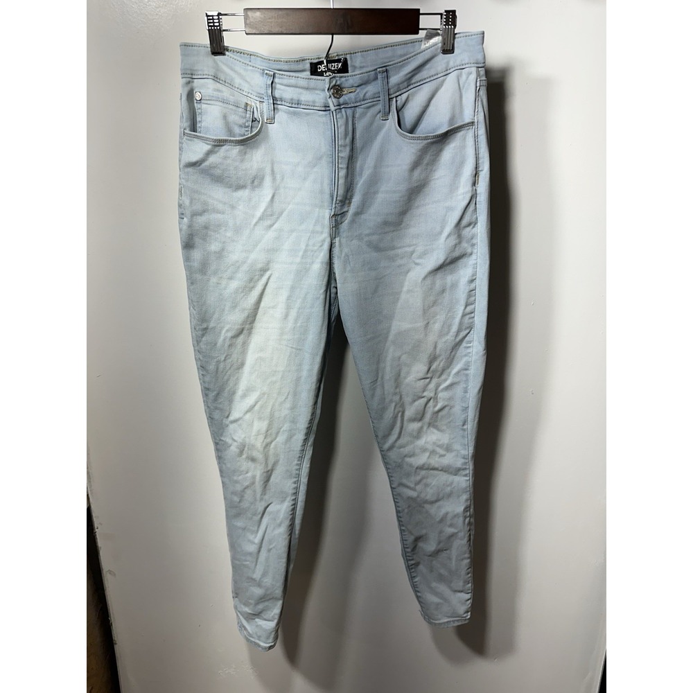 Denizen from Levis Boyfriend Jeans Womens 16-W22 Light Wash